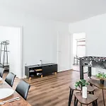 公寓 Direkt Am Koenigsplatz - Ideal Fuer Stadterkundung I Fussball-tisch I Perfekt Fuer Familien & Freunde & Business *