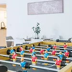公寓 Direkt Am Koenigsplatz - Ideal Fuer Stadterkundung I Fussball-tisch I Perfekt Fuer Familien & Freunde & Business 奥格斯堡
