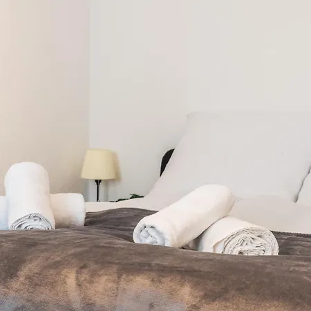 Appartement Zentral & Modern I Perfekt Fuer City-Trip I Familien & Freunde & Business I Fussball-Tisch *