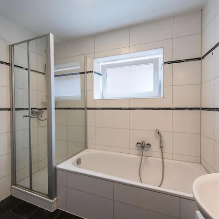 Appartement Zentral & Modern I Perfekt Fuer City-Trip I Familien & Freunde & Business I Fussball-Tisch Augsbourg