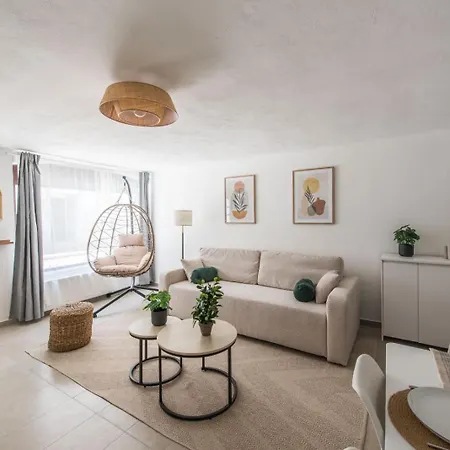 Appartement Zentral & Modern I Perfekt Fuer City-Trip I Familien & Freunde & Business I Fussball-Tisch *