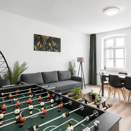 Apartament Zentral & Modern I Perfekt Fuer City-trip I Familien & Freunde & Business I Fussball-tisch