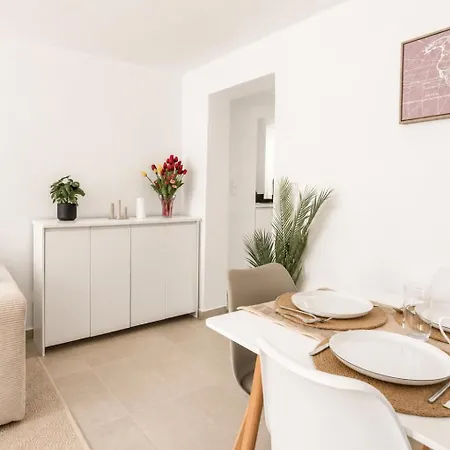 Zentral & Modern I Perfekt Fuer City-trip I Familien & Freunde & Business I Fussball-tisch Apartamento Augsburg