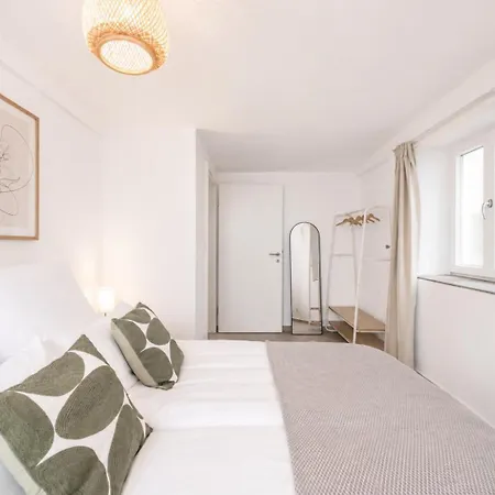 Apartamento Zentral & Modern I Perfekt Fuer City-trip I Familien & Freunde & Business I Fussball-tisch