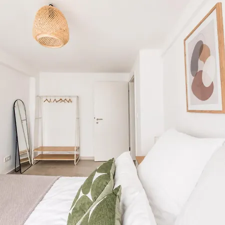 Zentral & Modern I Perfekt Fuer City-trip I Familien & Freunde & Business I Fussball-tisch Apartament Augsburg
